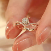 18K white gold natural diamond ring hand-worn display