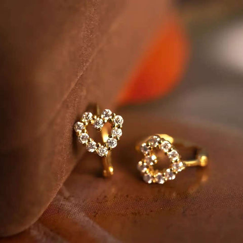 Heart-Glow Mini Huggies Solid 14 K / 18 K Gold Pavé Heart Lab-Grown Diamond Earrings