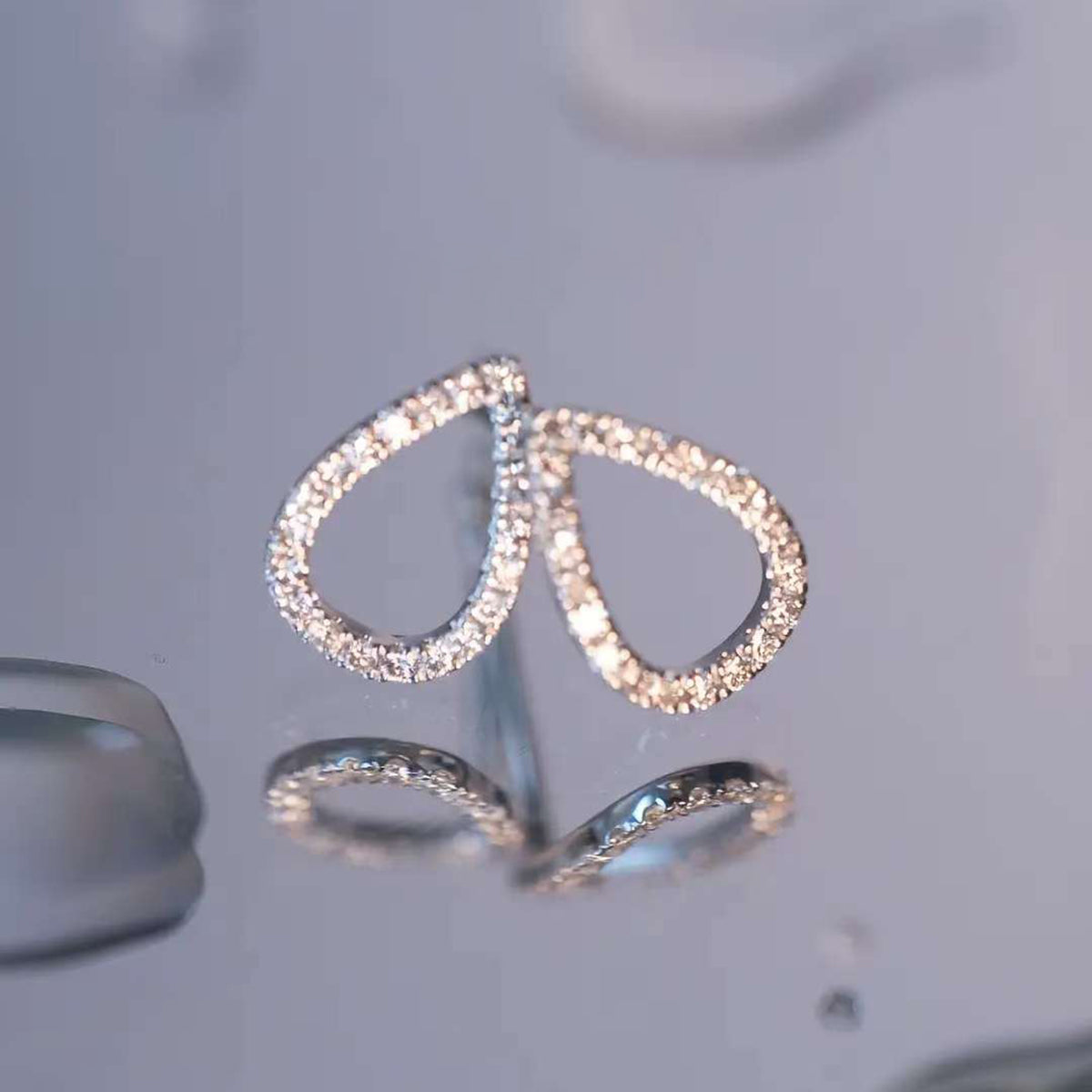 Dew-Halo Mini Studs Solid 14 K / 18 K Gold Pavé Lab Diamond Open-Pear Earrings