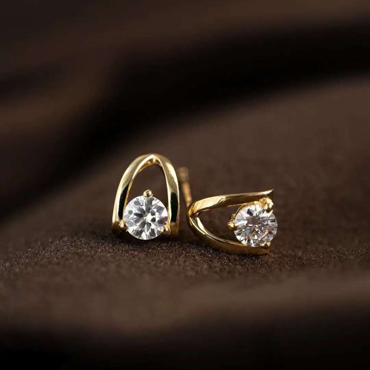 Arc-Cradle Solo Studs Solid 14 K / 18 K Gold Lab Diamond Arch-Frame Earrings