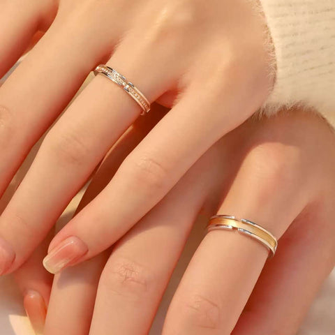 Gold Diamond Ring Set with 1 Carat Diamonds and Elegant Seamless Circular Design