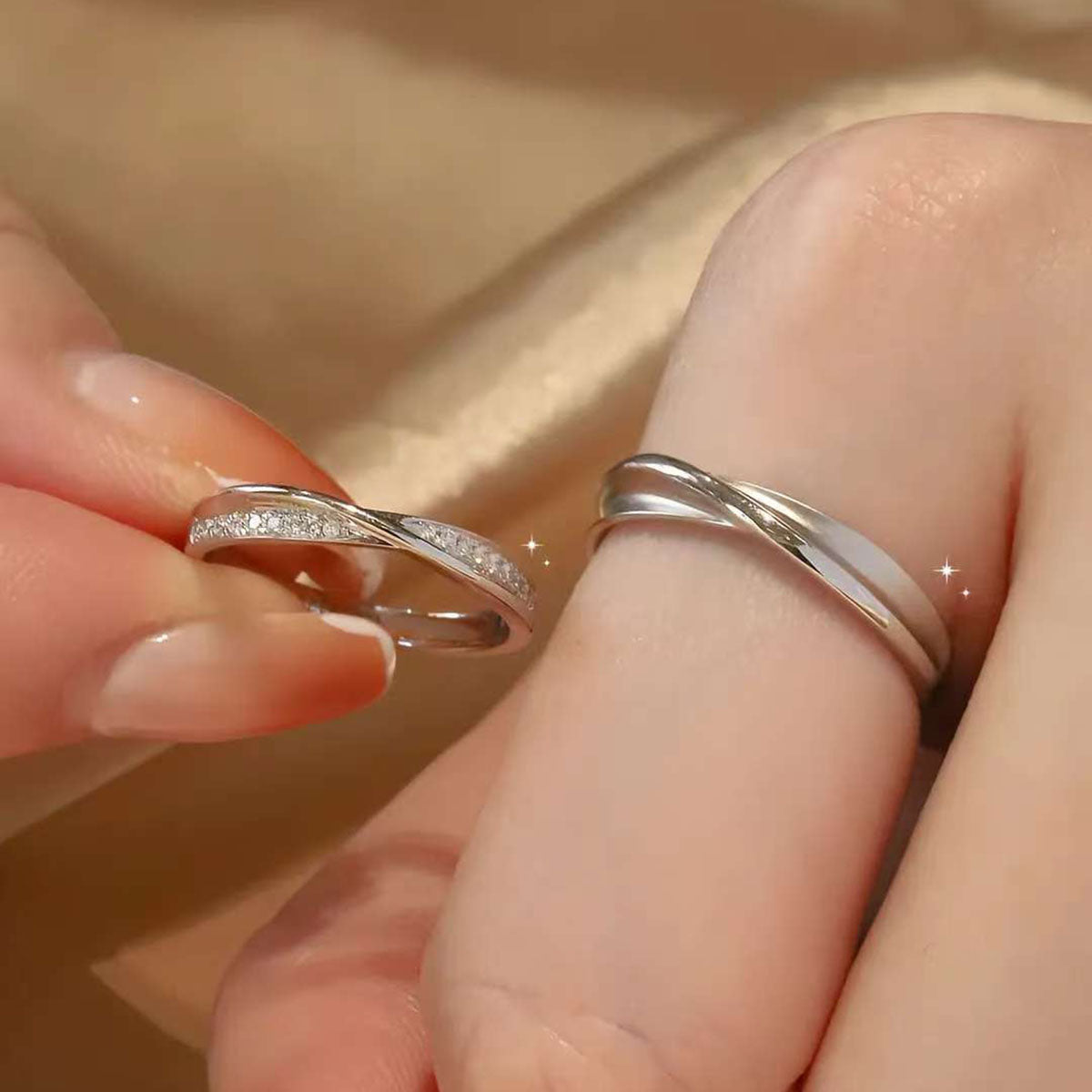 Intertwined Couple Wedding Bands | 14K/18K Gold Lab Diamond Rings | Twisted Design