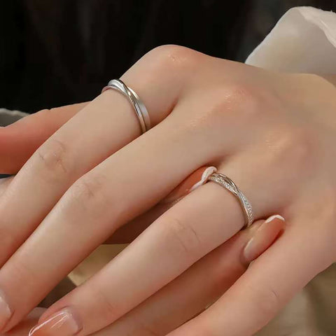 Intertwined Couple Wedding Bands | 14K/18K Gold Lab Diamond Rings | Twisted Design