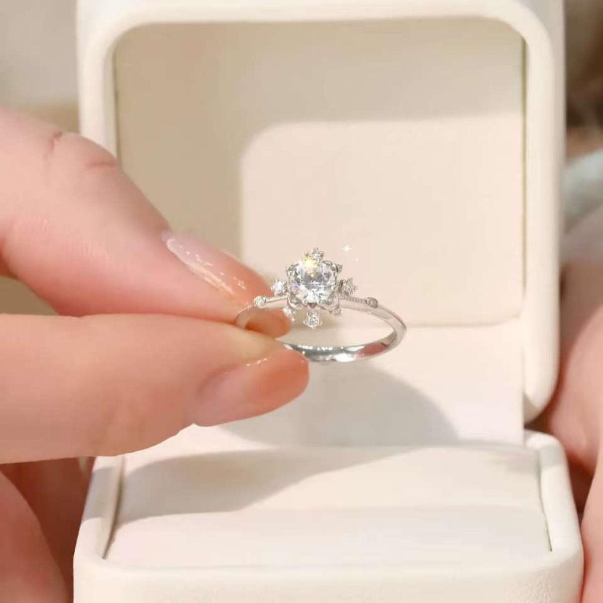Nature inspired snowflake diamond ring in luxury ring box
