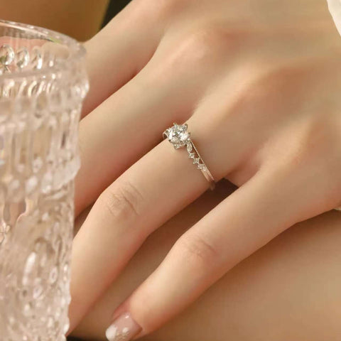 1ct natural diamond engagement ring in 18K white gold, classic round cut halo design