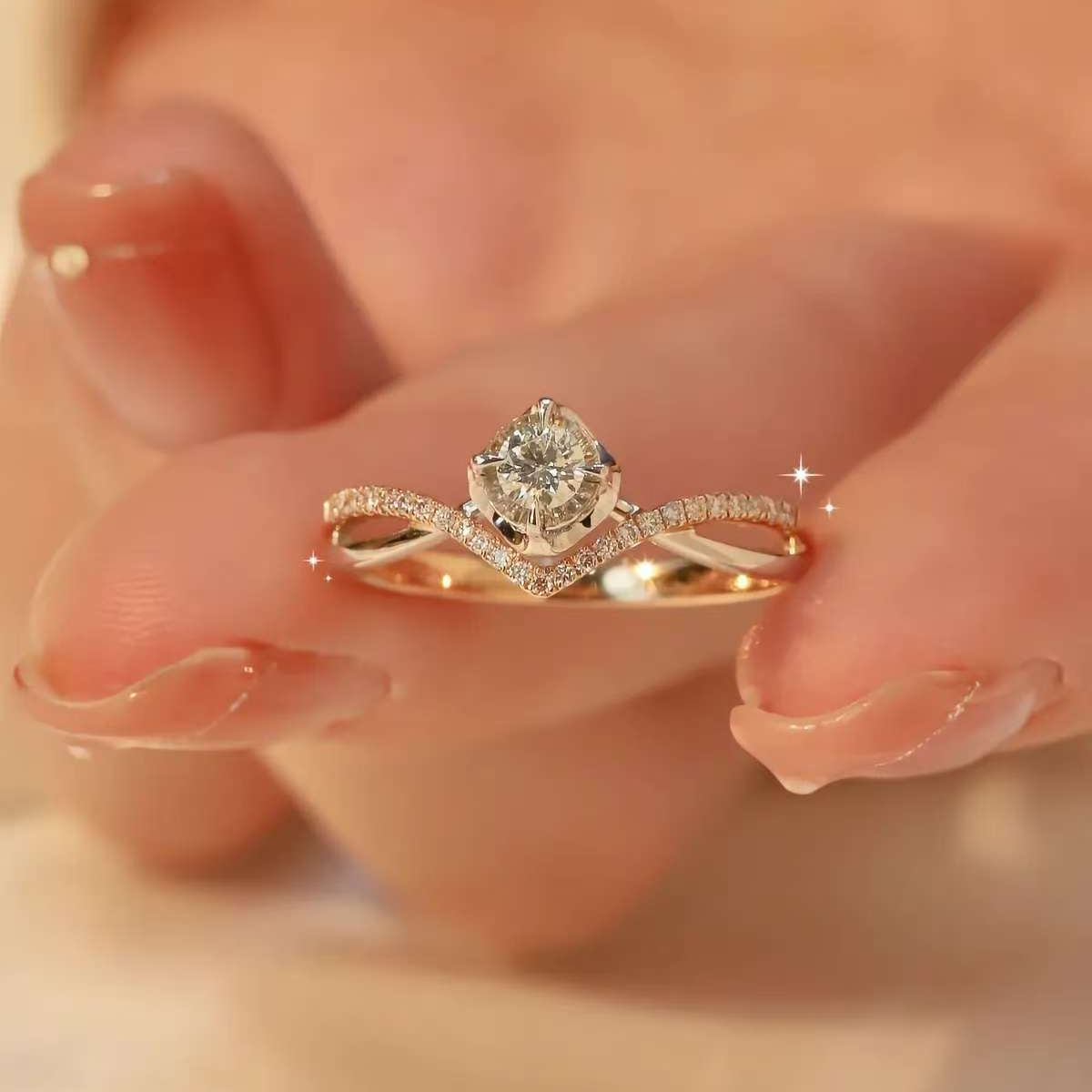 Elegant twisted band diamond ring for women proposal jewelry